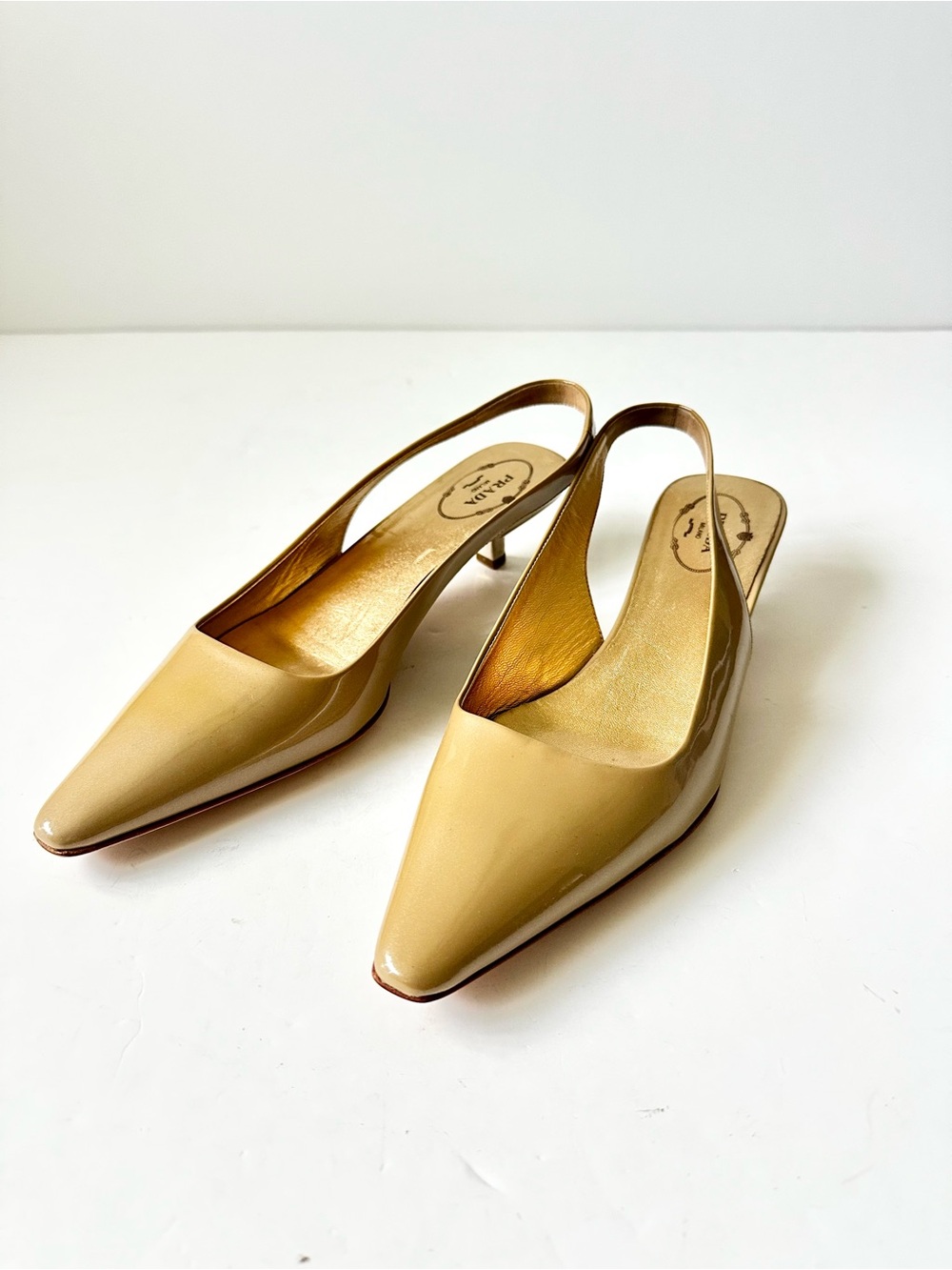Prada Vintage Slingback Pumps Size 38.5 Taupe Patent Leather Kitten Heel Italy